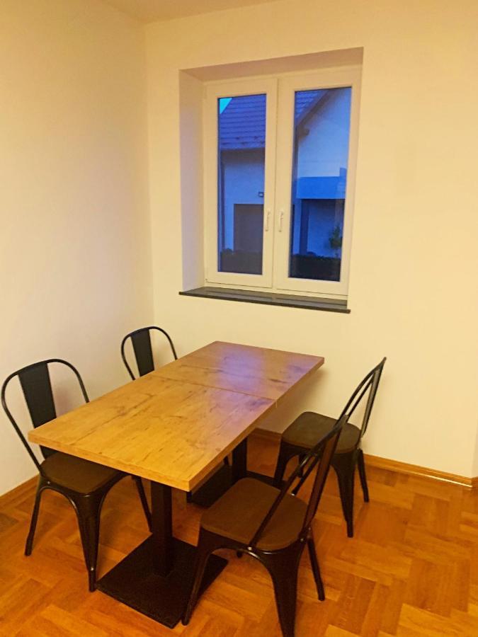 The Castle Suites & Apartment - Free Parking - (Adults Only) Krakau Exterior foto