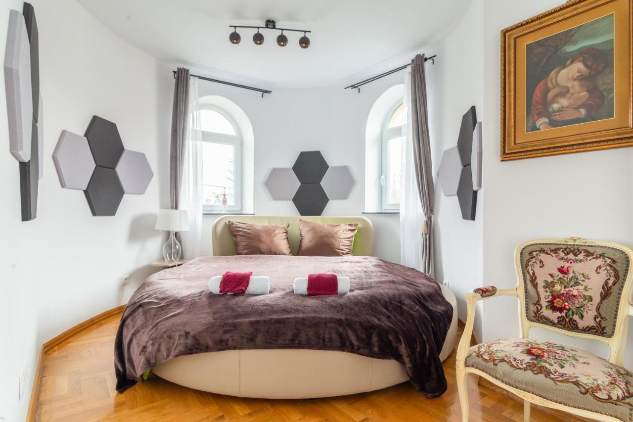 The Castle Suites & Apartment - Free Parking - (Adults Only) Krakau Exterior foto
