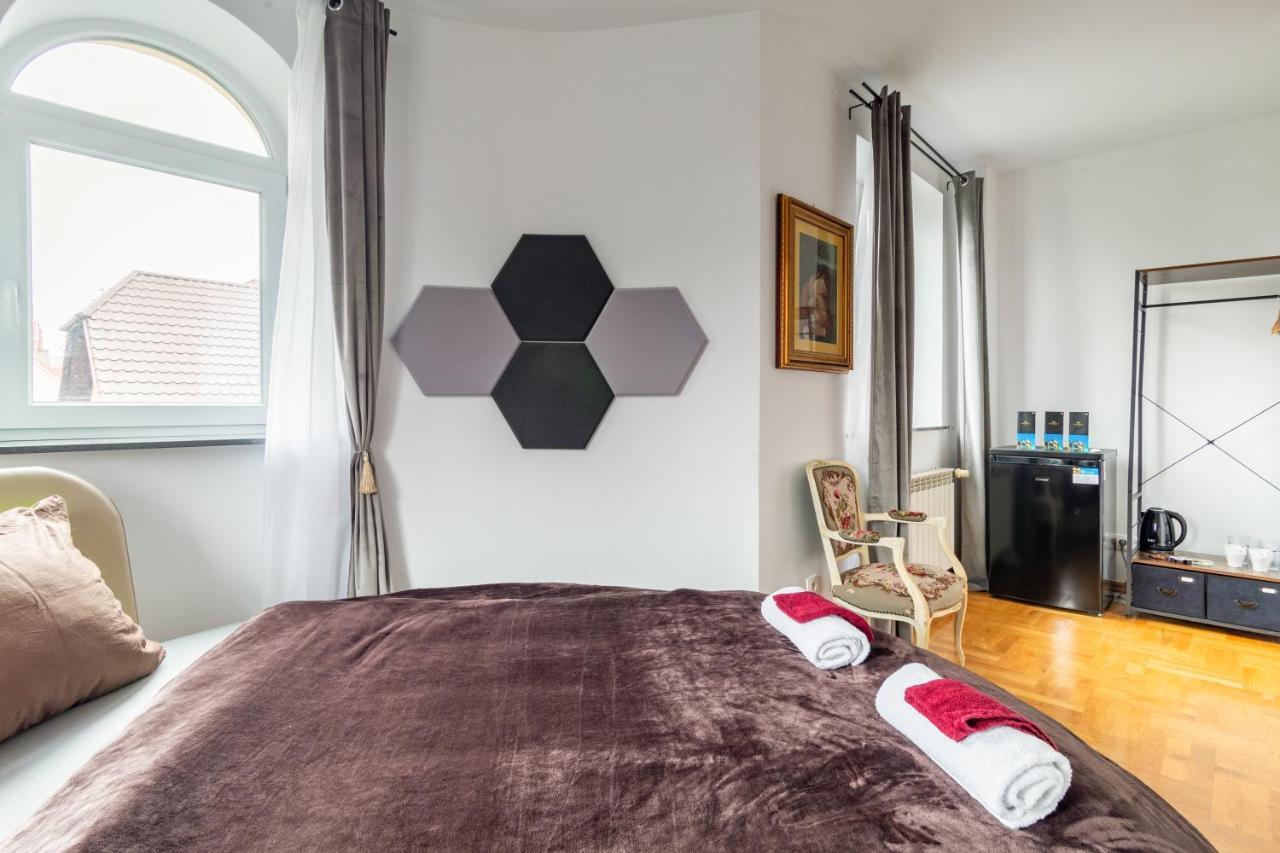 The Castle Suites & Apartment - Free Parking - (Adults Only) Krakau Exterior foto