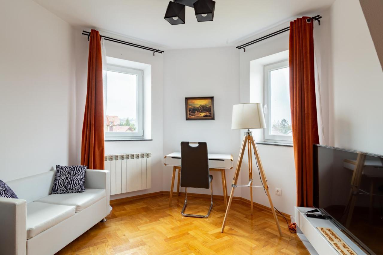 The Castle Suites & Apartment - Free Parking - (Adults Only) Krakau Exterior foto