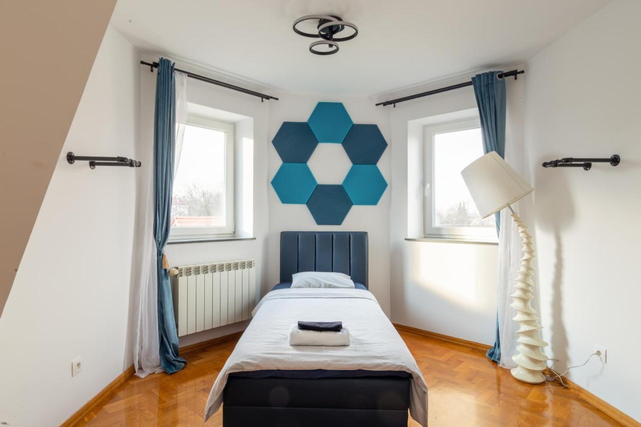 The Castle Suites & Apartment - Free Parking - (Adults Only) Krakau Exterior foto