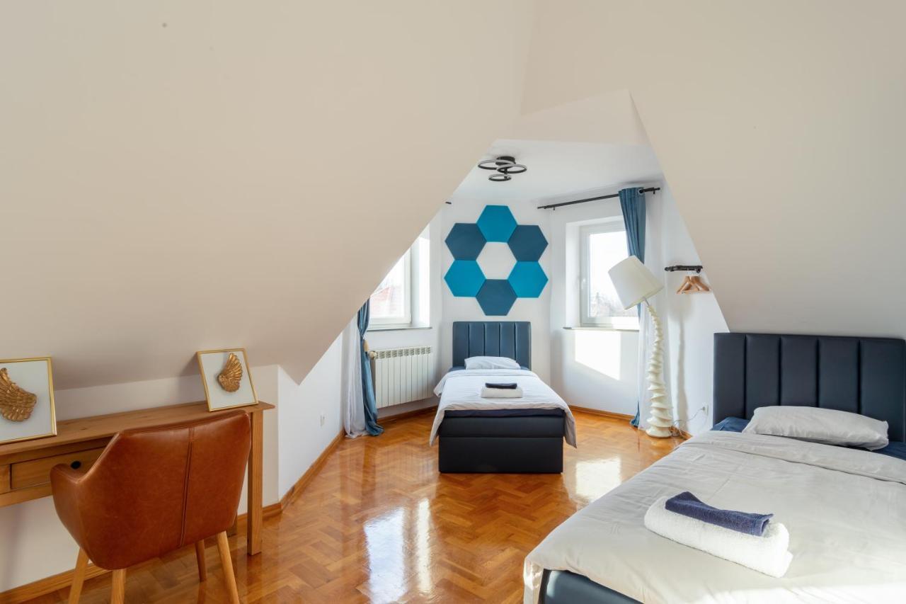 The Castle Suites & Apartment - Free Parking - (Adults Only) Krakau Exterior foto