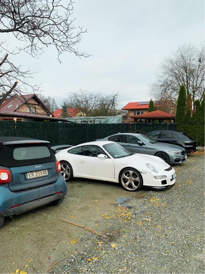 The Castle Suites & Apartment - Free Parking - (Adults Only) Krakau Exterior foto
