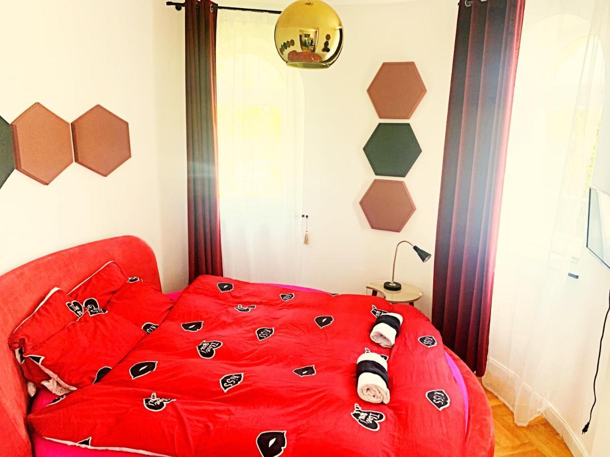 The Castle Suites & Apartment - Free Parking - (Adults Only) Krakau Exterior foto